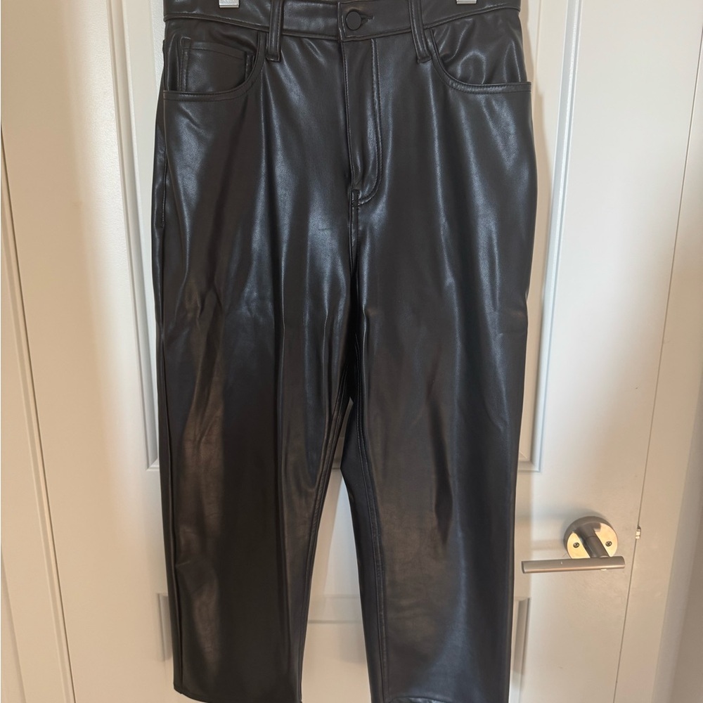Abercrombie & Fitch Ultra High Rise Ankle Straight Faux Leather Pants (8 XS)